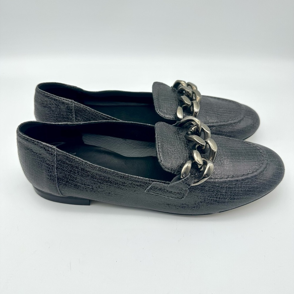 Donald J. Pliner Bethany Chain Loafer - Picture 10 of 11